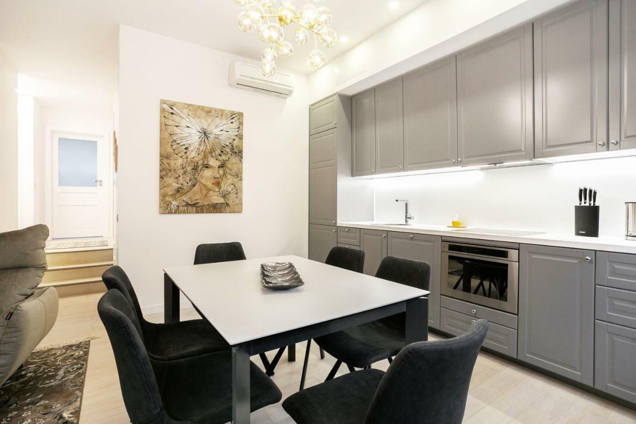 Luxury For Everyone - Hills Park Lux Apartments 3 VNO Eksteriør billede